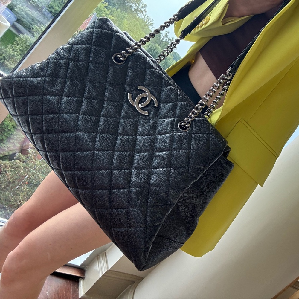 Authentic CHANEL iridescent Caviar Quilted Lady Pearly Tote